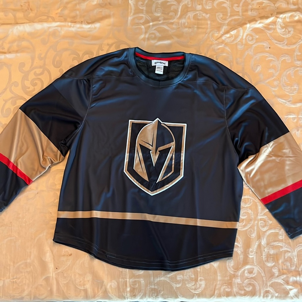 Men's Black and Gold Jersey